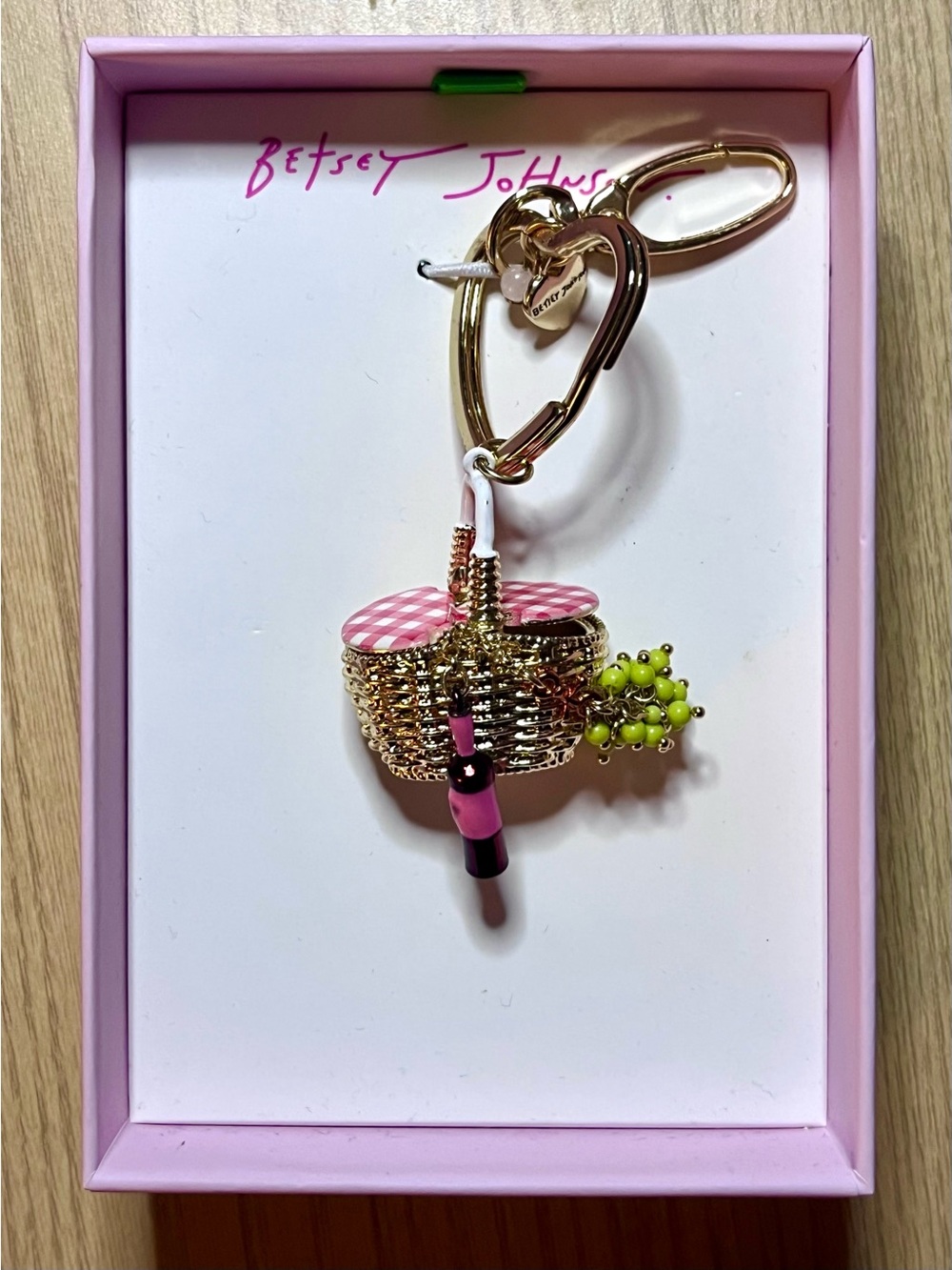 Betsey Johnson Picnic Basket Bag Charm Keychain w Wine & Grapes - NWT